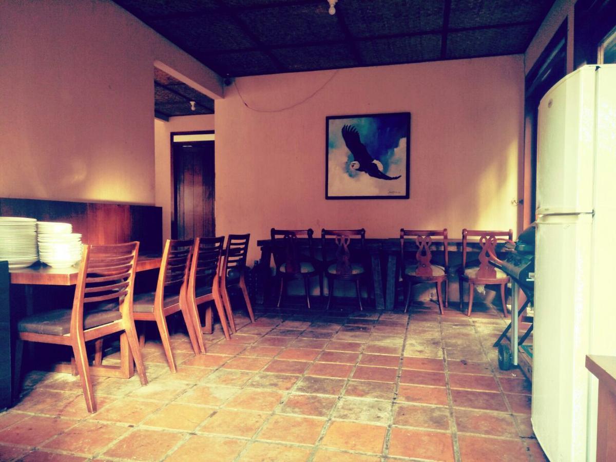 Villa Bukit Danau Cipanas  Εξωτερικό φωτογραφία