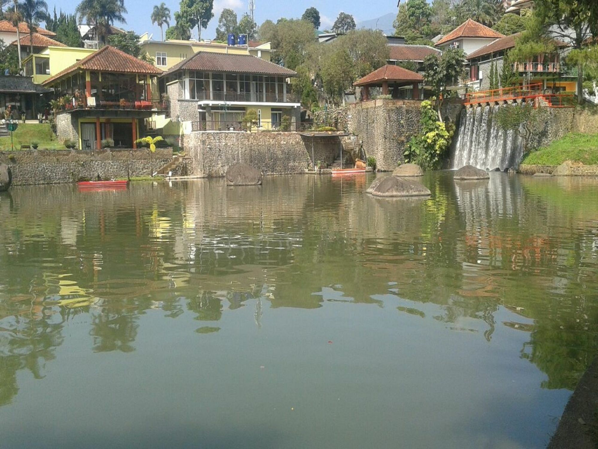 Villa Bukit Danau Cipanas  Εξωτερικό φωτογραφία