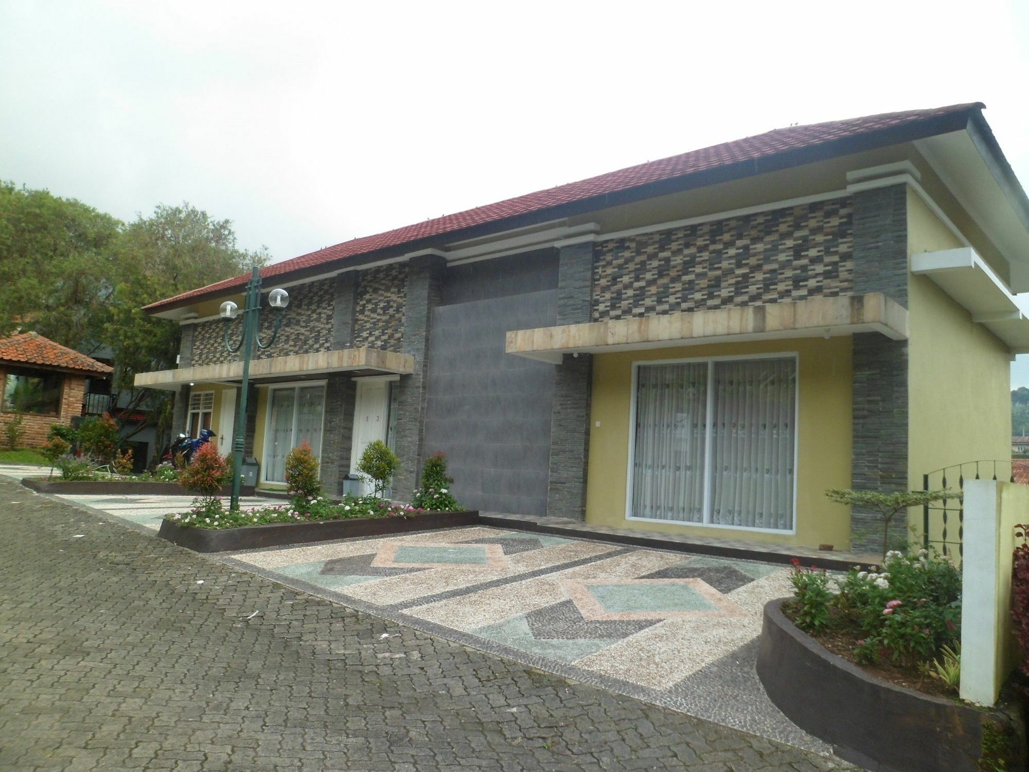 Villa Bukit Danau Cipanas  Εξωτερικό φωτογραφία